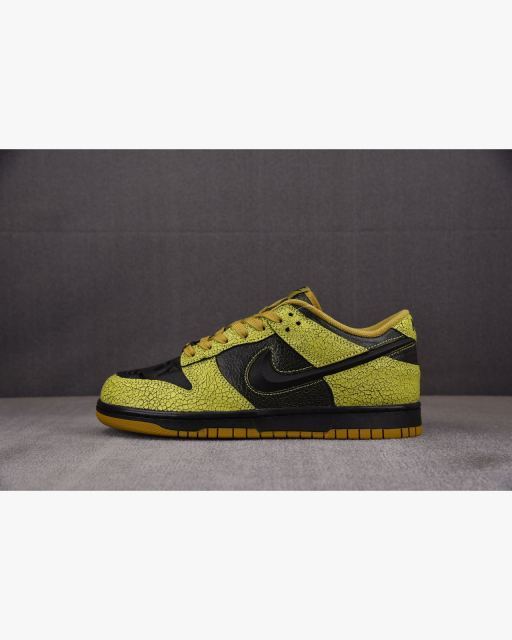 NIKE Dunk Low Retro QS Halloween Skull 크랙옐로우블랙 HV6103-300 대표 미리보기