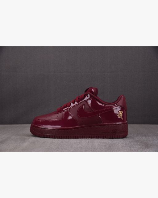 NIKE Air Force 1 Low Syna Central Cee Dark Beetroot UK Exclus 와인레드 대표 미리보기