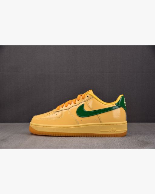 NIKE Air Force 1 Low Patent Leather Topaz Gold Pine 옐로우 IO44 대표 미리보기