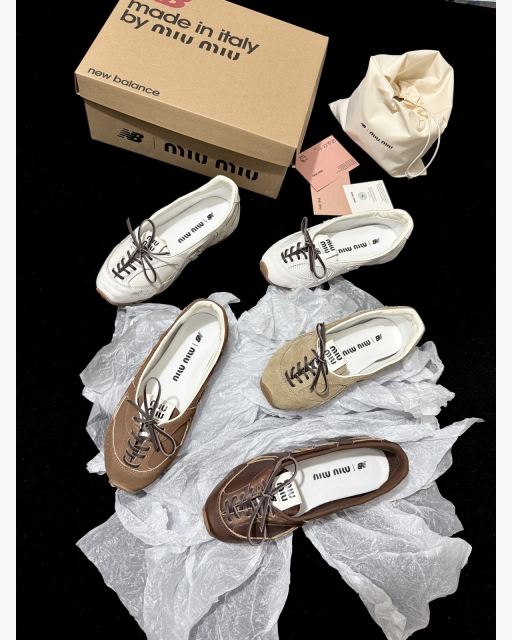 miu miu 화이트 브라운 카키 대표 미리보기