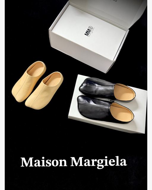 Maison Margiela 블랙/베이지 슬립온 뮬 대표 미리보기